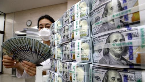 韩国与日本央行签署三年期100亿美元货币互换协议